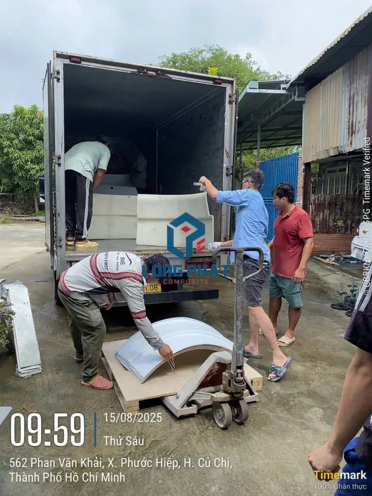 Long Phát Composite giao đơn hàng Hosing 48 – 15/08/2025